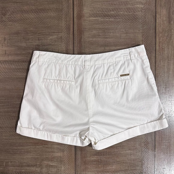 Michael Michael Kors White Rolled Cuffed Shorts size 6 - Picture 2 of 14